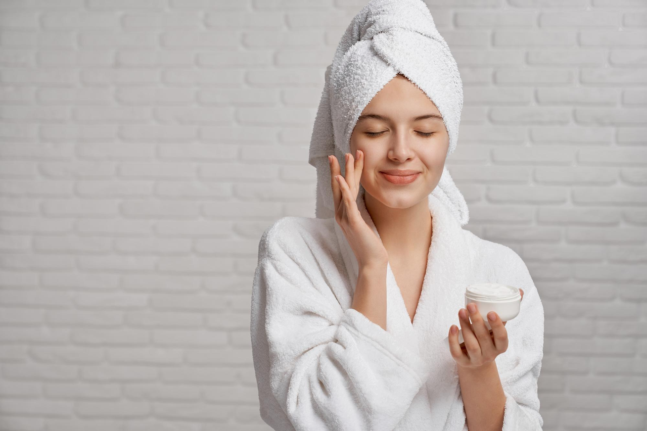 PDRN Skincare: The Future of Skin Regeneration in 2025 & 2026