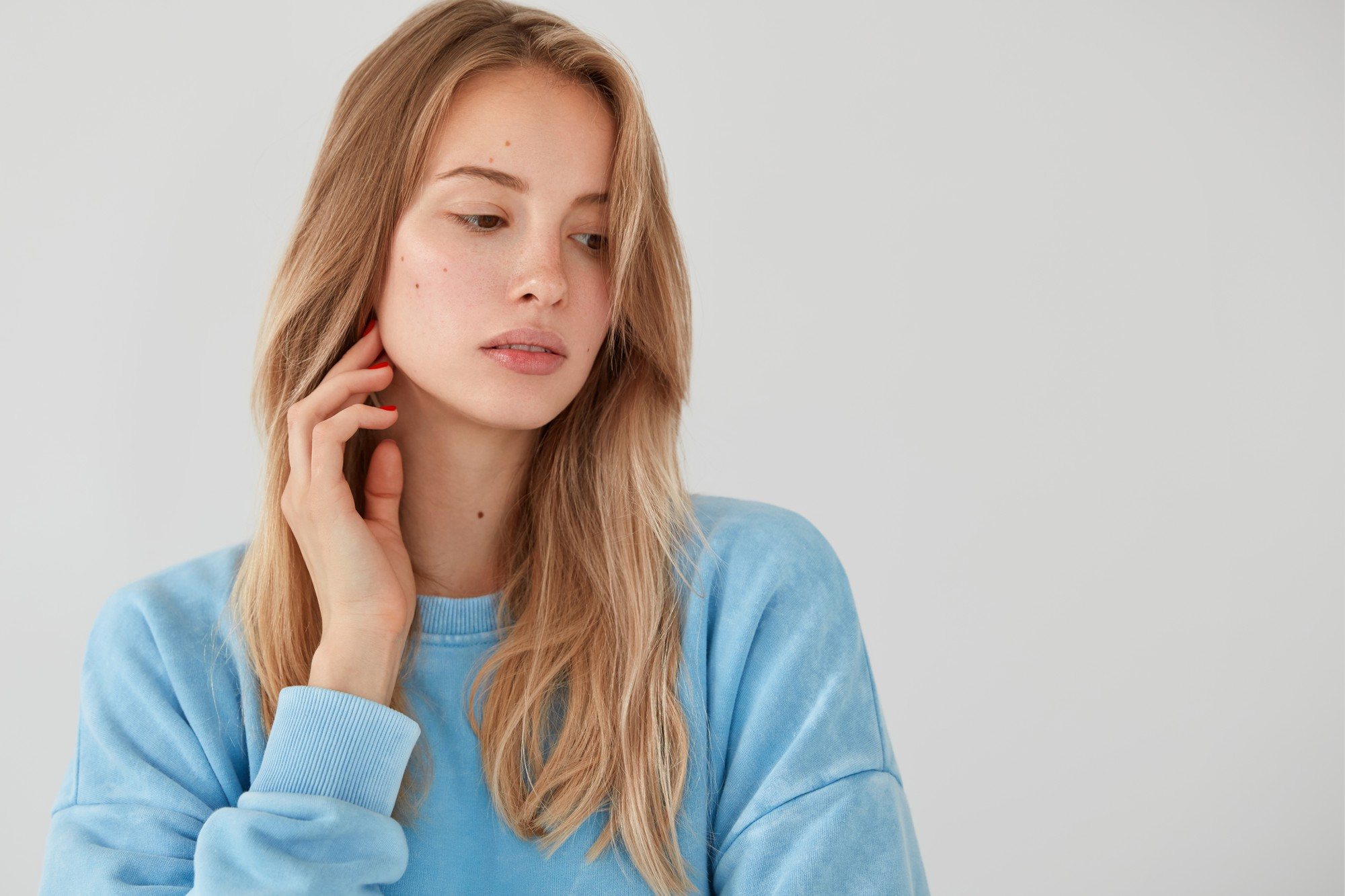 Best Ingredients for Sensitive Skin: How to Choose Soothing and Barrier-Repair Ingredients